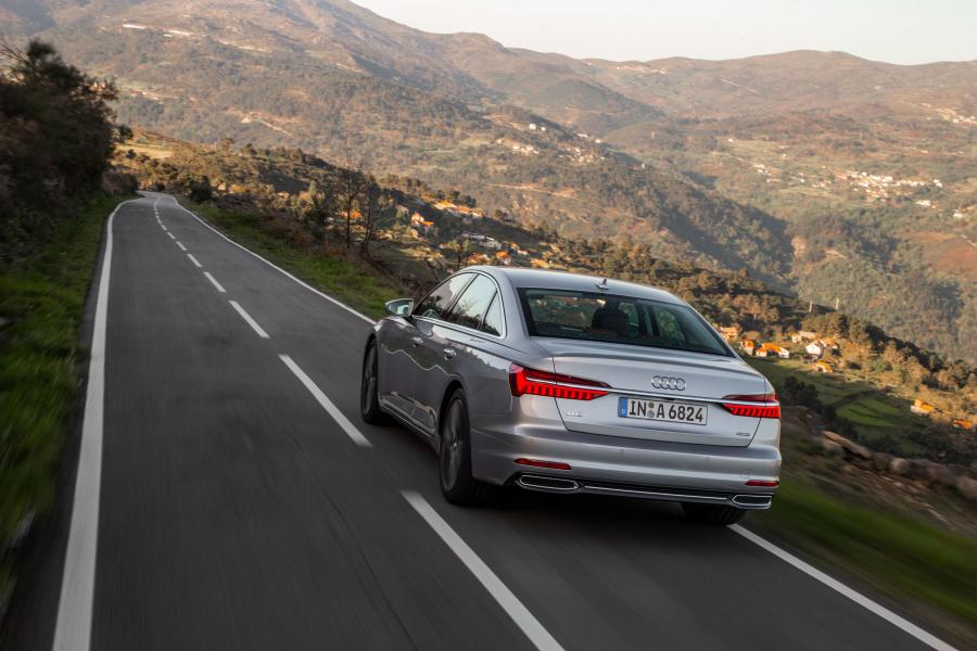  Audi A6 50 TDI Quattro (C8) 2018 года  (WW) (фото 3 из 40)